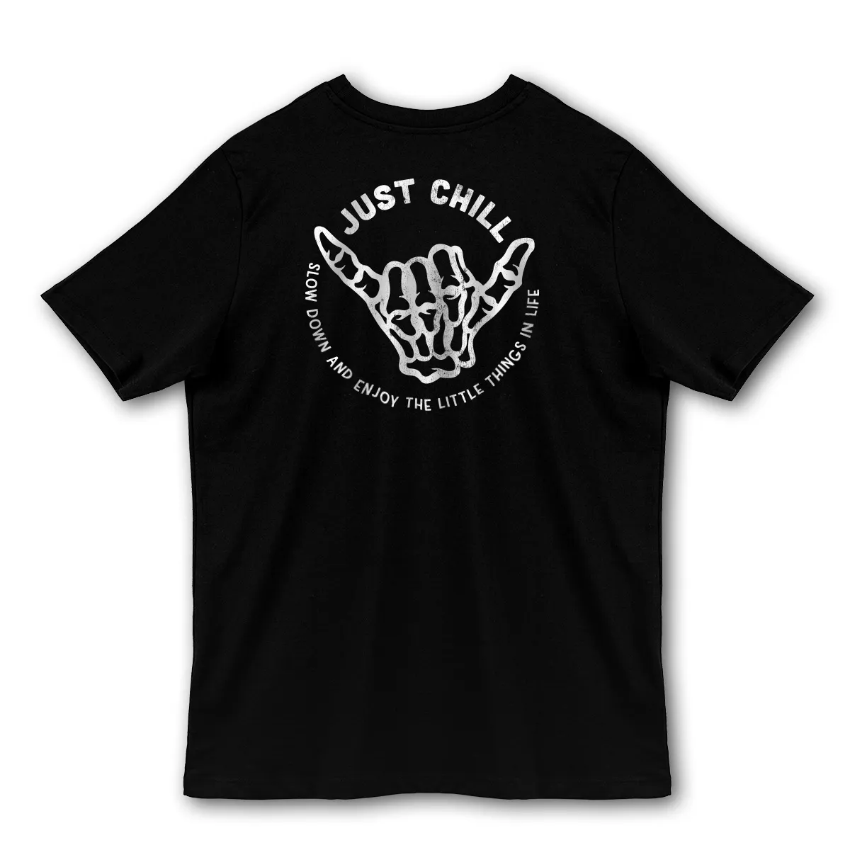 Imaginea unui Tricou Negru printat pe spate cu mesajul Just Chill